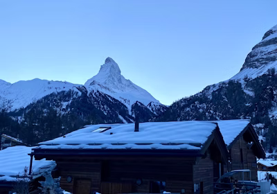 photo-1674595932962-46c2e8bc4bdc